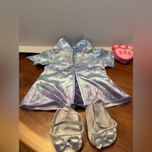 Build a Bear Frozen Elsa's Snowflake Glitter Dress And Clear Silver Shoes Brush